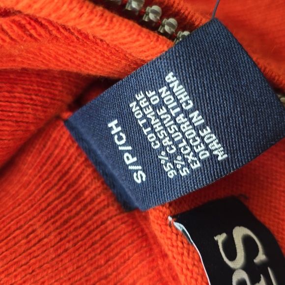 CHAPS Men's Sweater - Picture 4 of 9